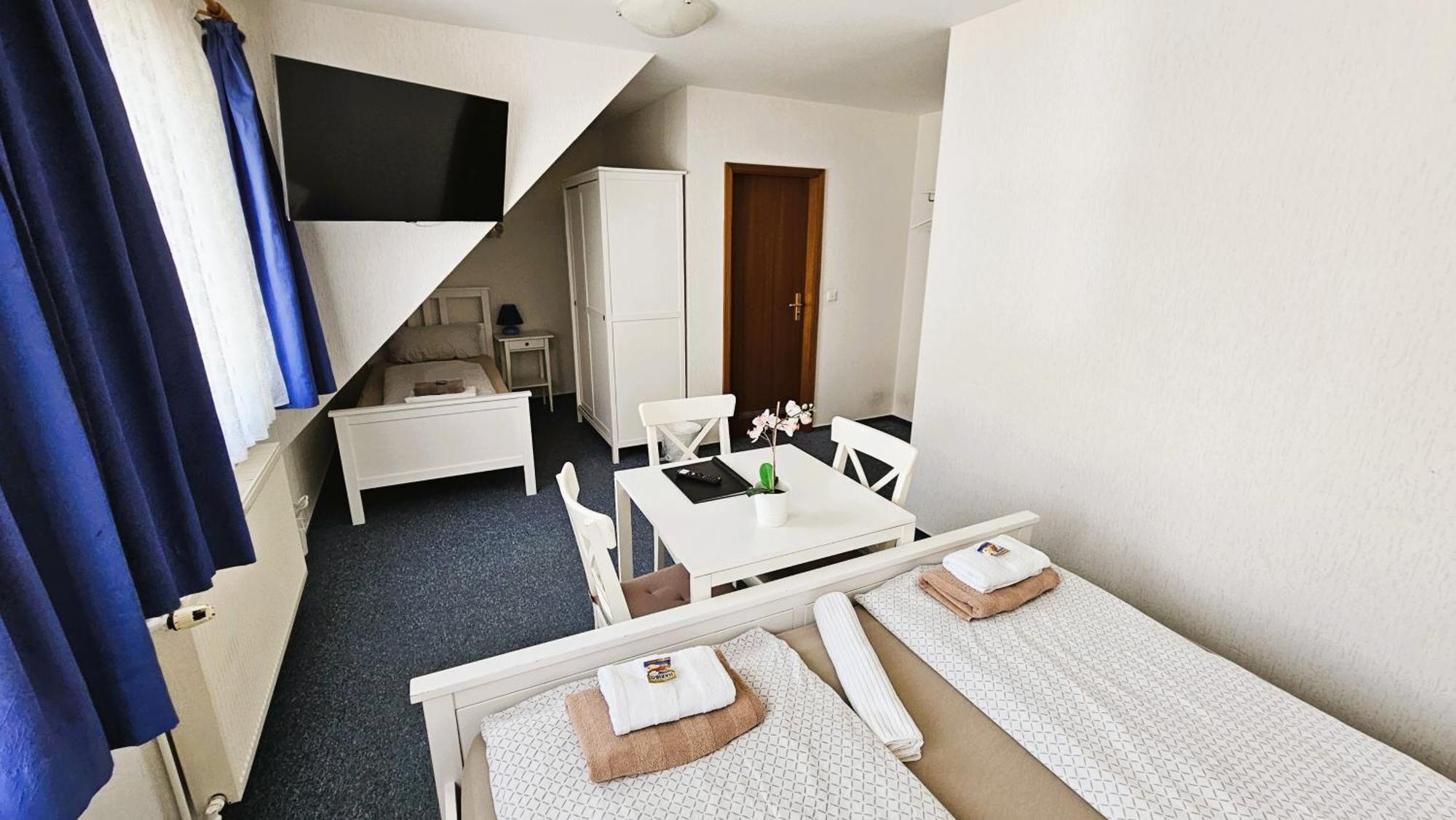 Hotel Dorfkrug Buesum Экстерьер фото