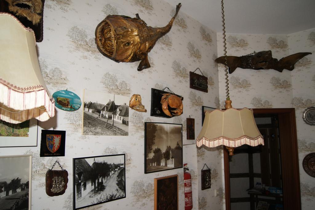 Hotel Dorfkrug Buesum Экстерьер фото